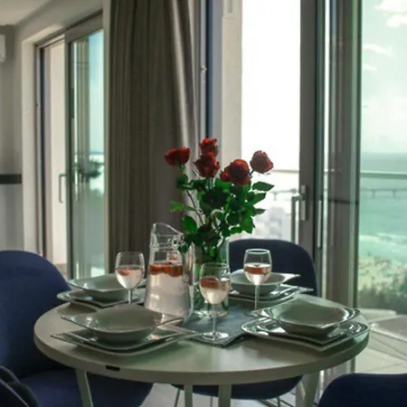 Baltic Promenada Gwiazd 14 *